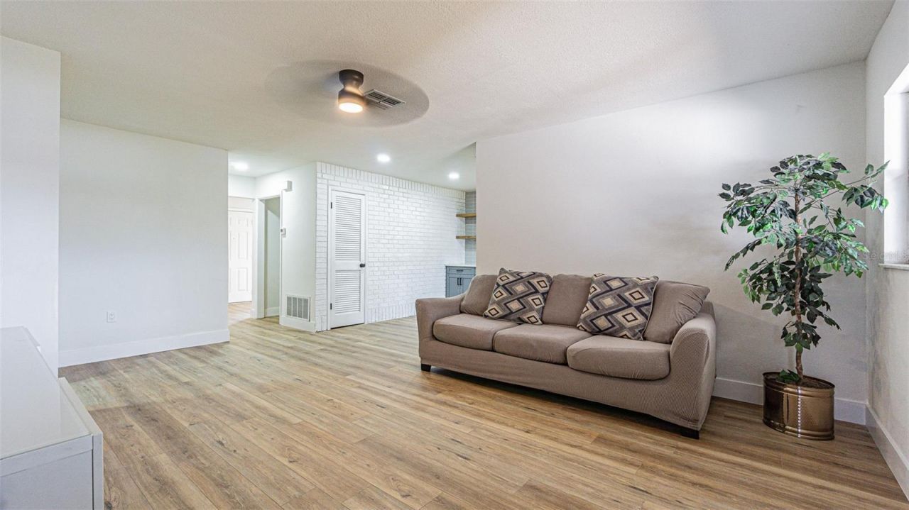 8405 Reynolds Drive, Hudson, FL 34667 Photo