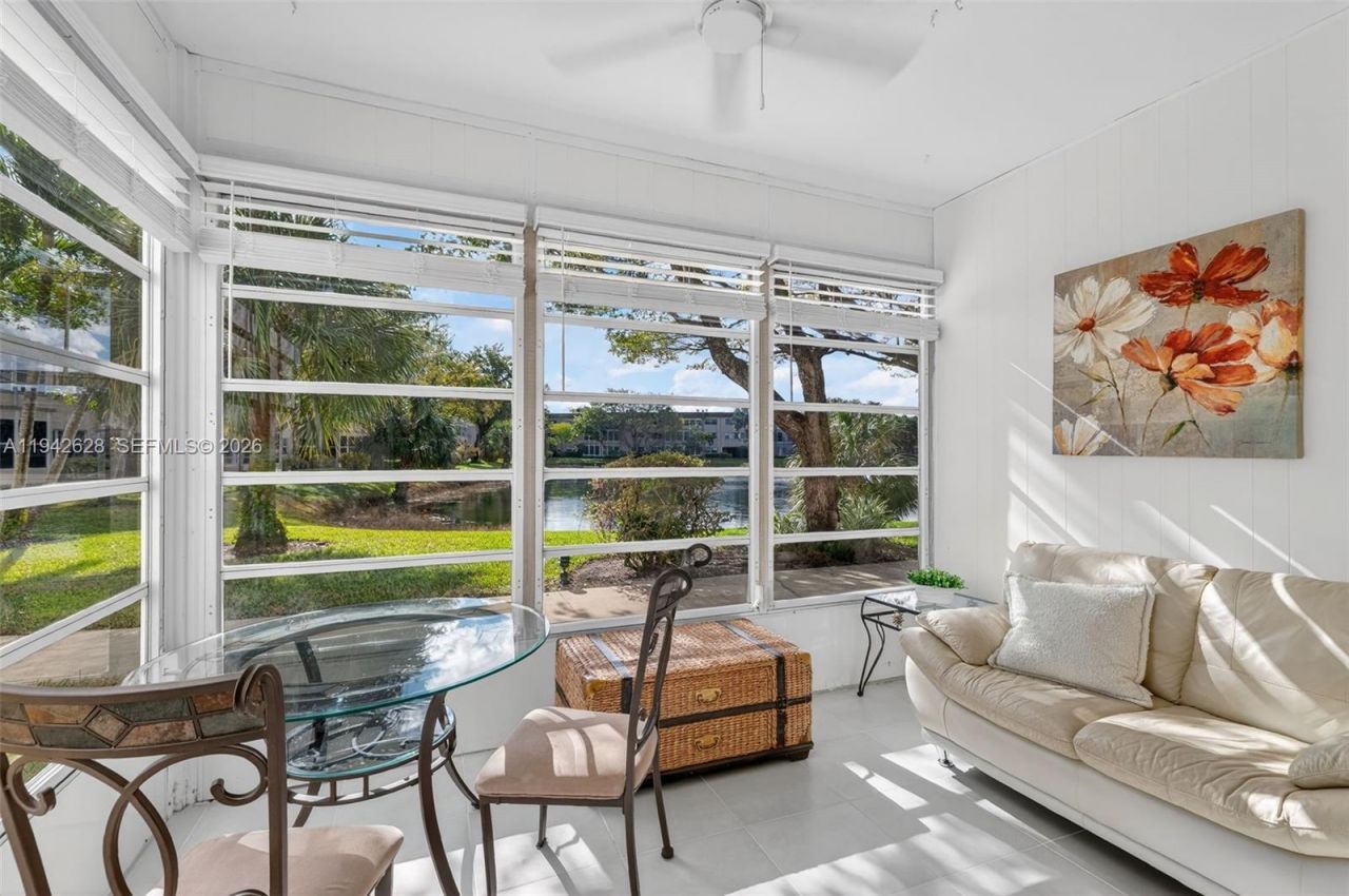 5000 NW 36th St , Unit 410, Lauderdale Lakes, FL 33319 Photo