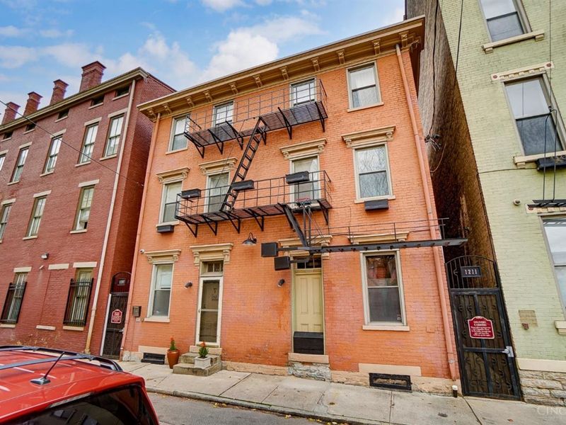 1207 Republic Street, Unit 101B, Cincinnati, OH 45202 Photo 2