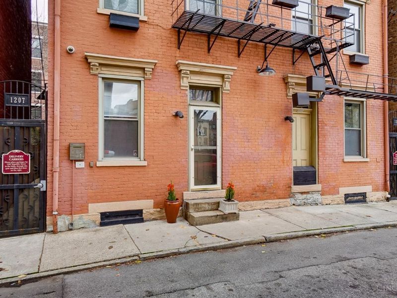 1207 Republic Street, Unit 101B, Cincinnati, OH 45202 Photo 4