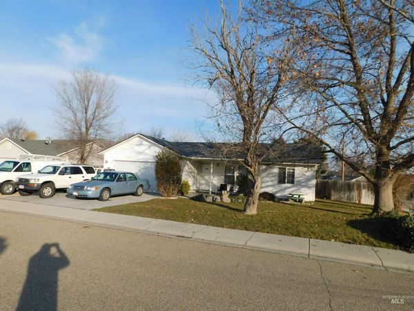 1416 Sunflower Court, Nampa, ID 83686