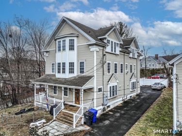 11 Middle, New Milford, CT 06776