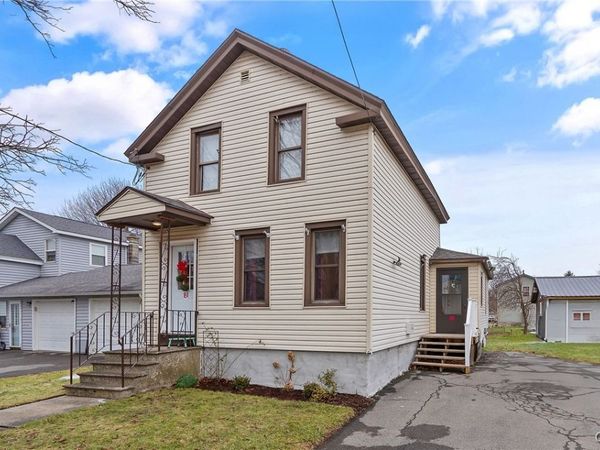 81 E 10th Street, Oswego, NY 13126