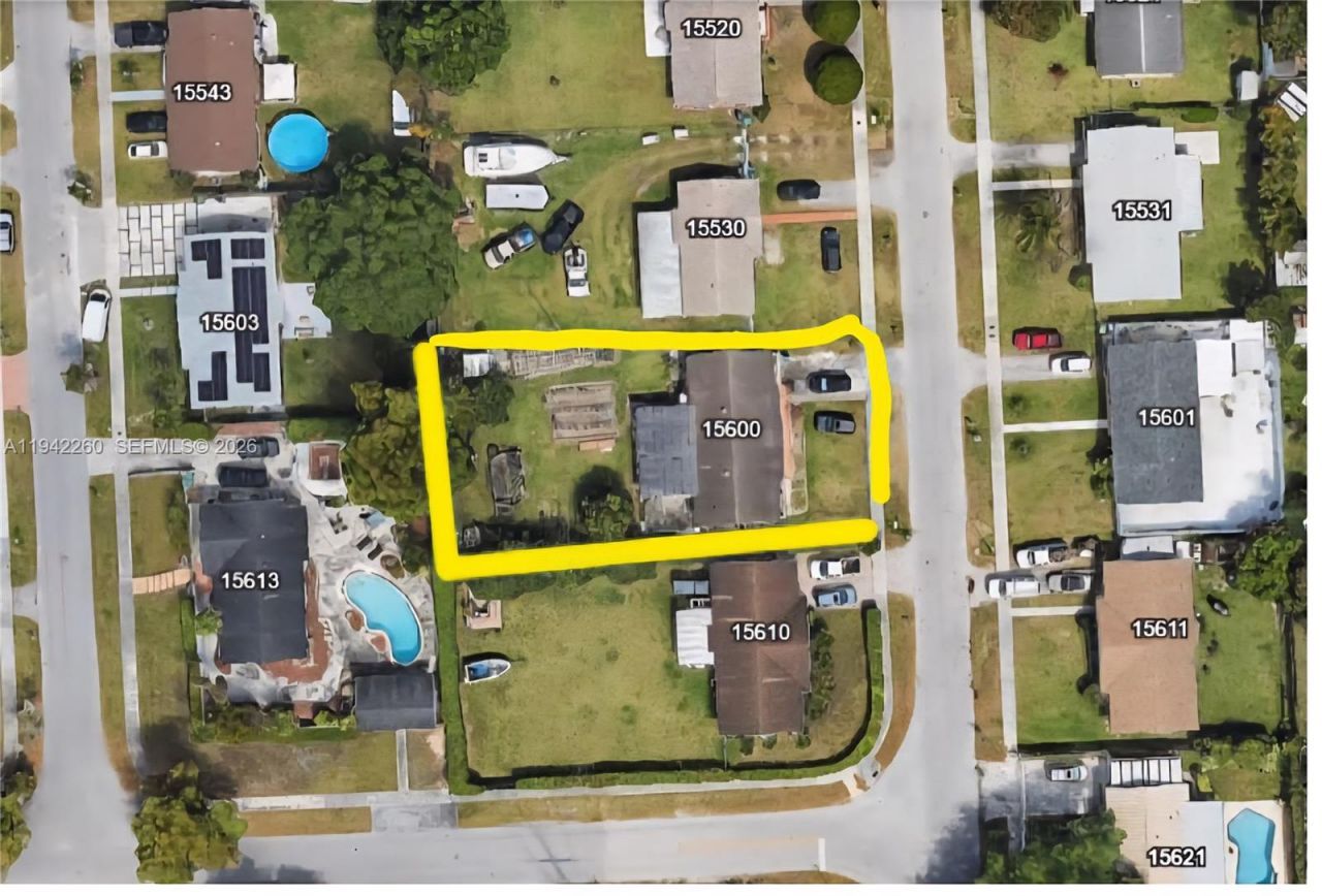 15600 SW 106th Ave , Miami, FL 33157 Photo