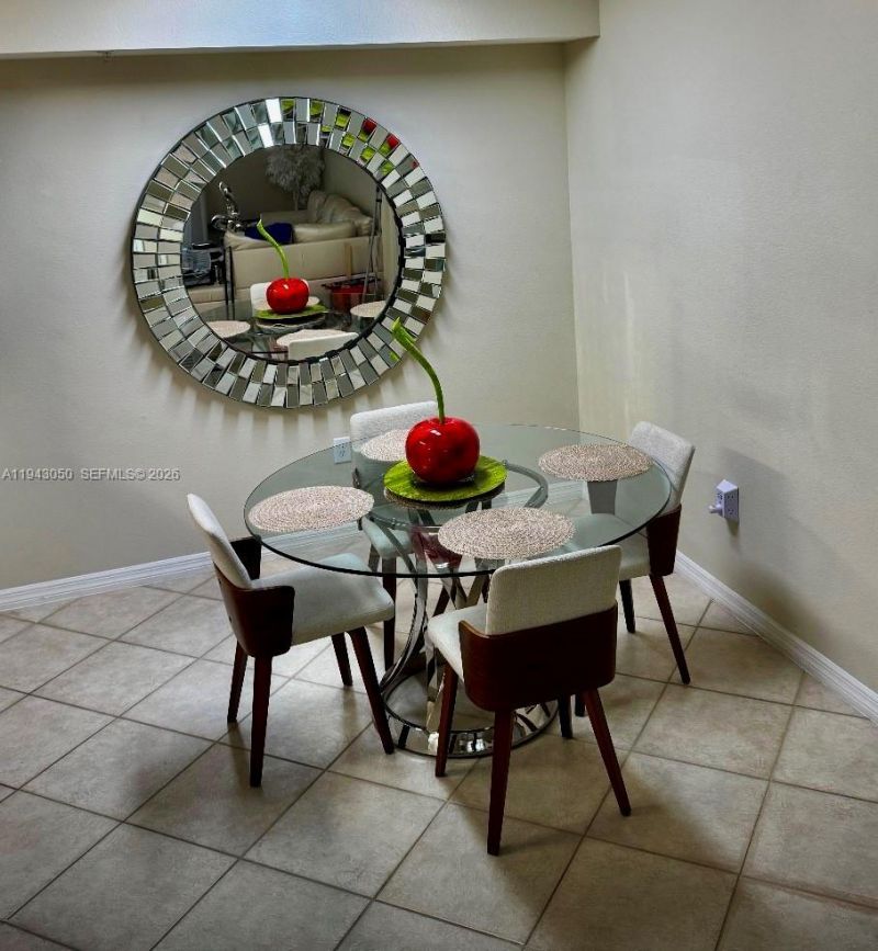 6434 Emerald Dunes Dr, Unit 304, West Palm Beach, FL 33411 Photo
