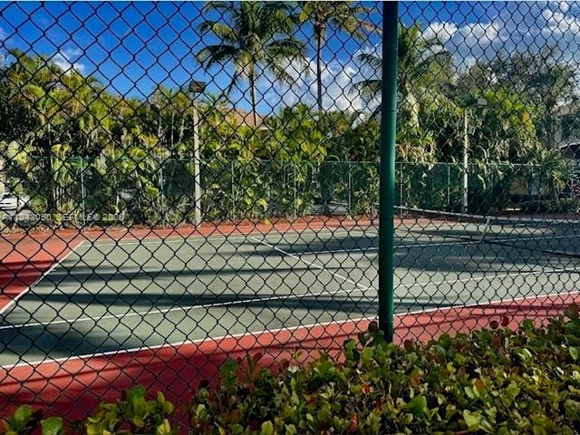 6434 Emerald Dunes Dr, Unit 304, West Palm Beach, FL 33411 Photo
