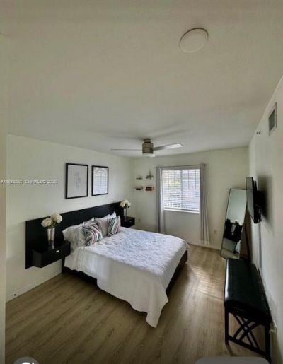 6434 Emerald Dunes Dr, Unit 304, West Palm Beach, FL 33411 Photo