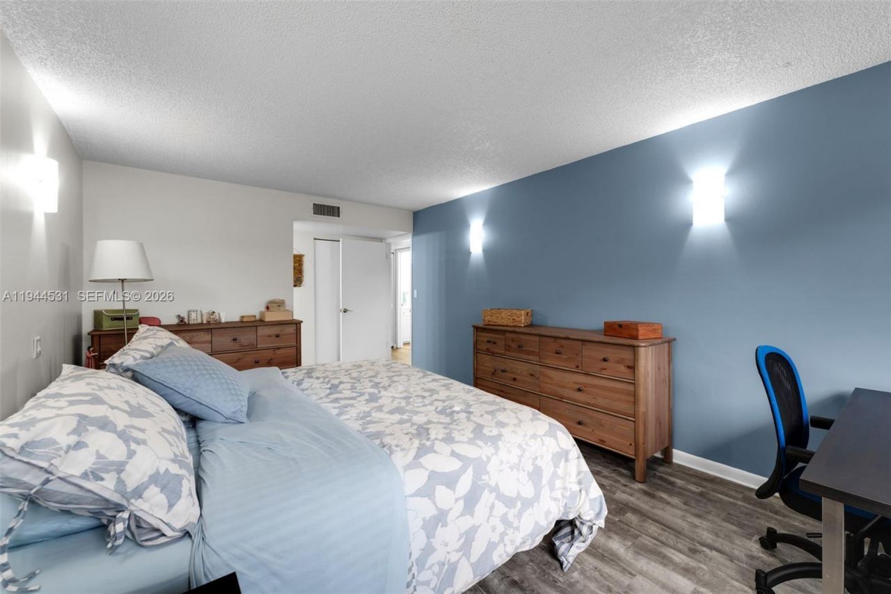 6701 SW 116th Ct, Unit 406, Miami, FL 33173 Photo