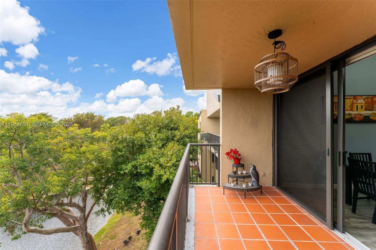 6701 SW 116th Ct, Unit 406, Miami, FL 33173 Photo