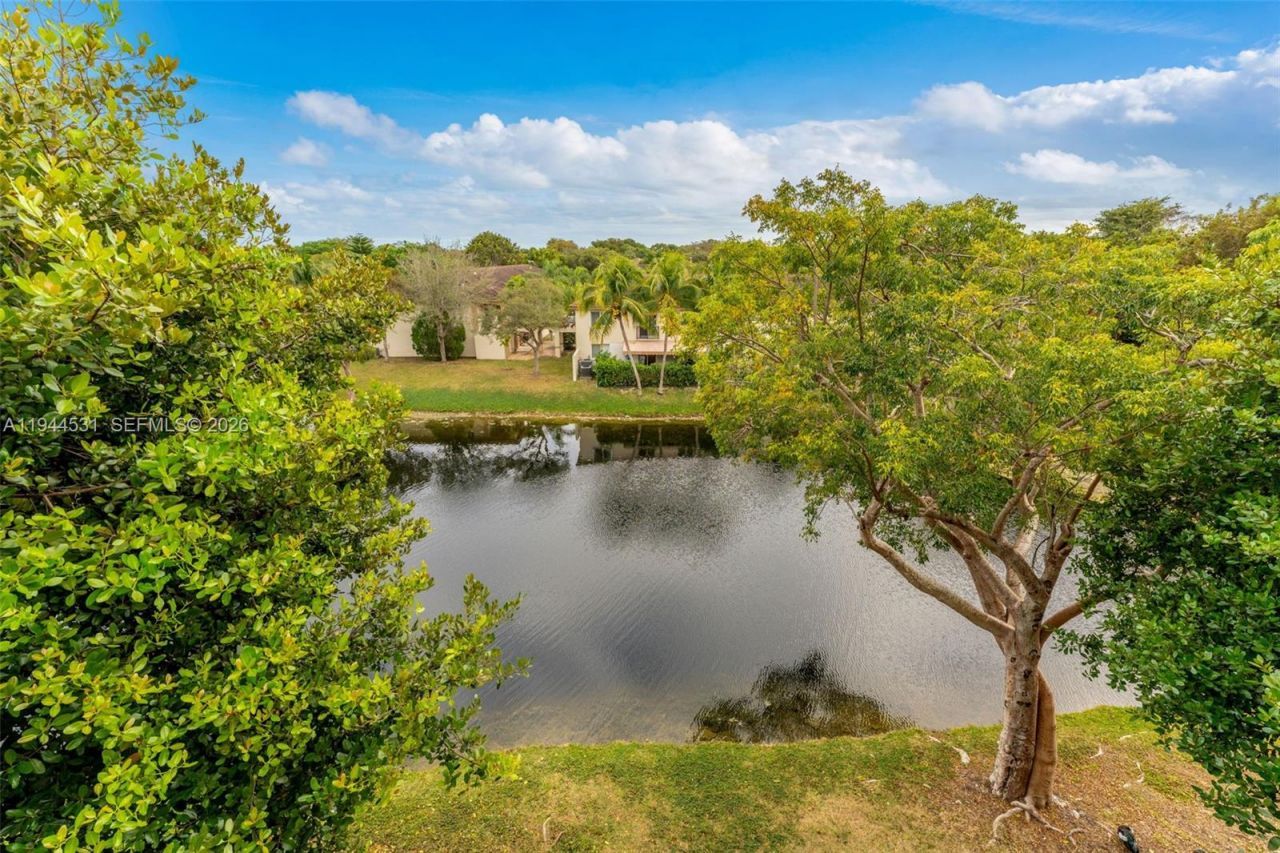 6701 SW 116th Ct, Unit 406, Miami, FL 33173 Photo