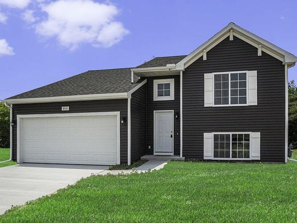 13769 Quincy Street, Holland, MI 49424