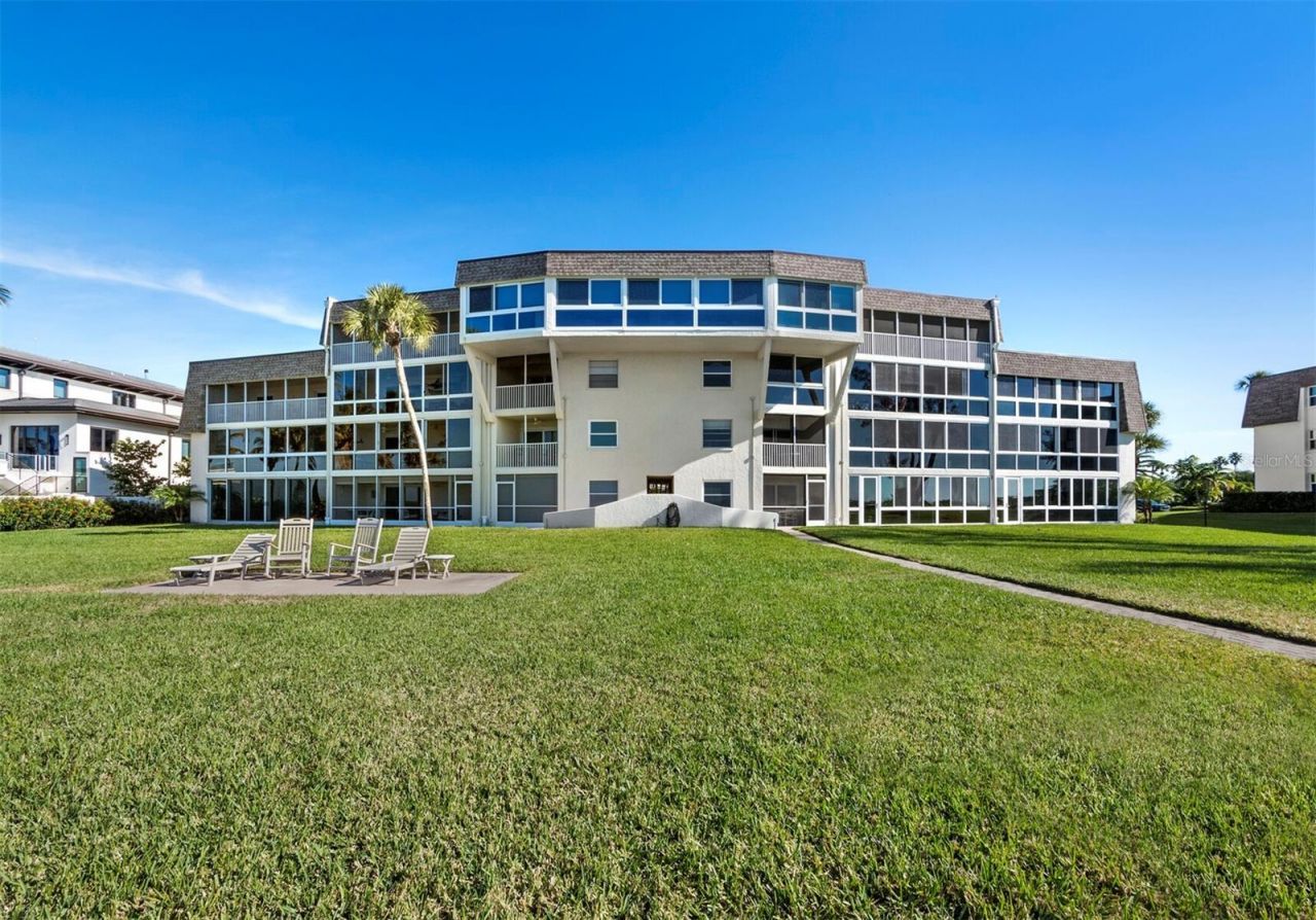 5231 Gulf Of Mexico Drive, Unit 104, Longboat Key, FL 34228 Photo