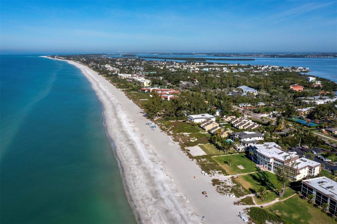 5231 Gulf Of Mexico Drive, Unit 104, Longboat Key, FL 34228 Photo