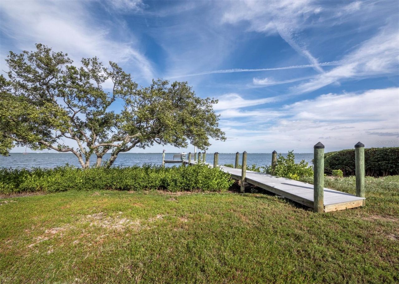 5231 Gulf Of Mexico Drive, Unit 104, Longboat Key, FL 34228 Photo