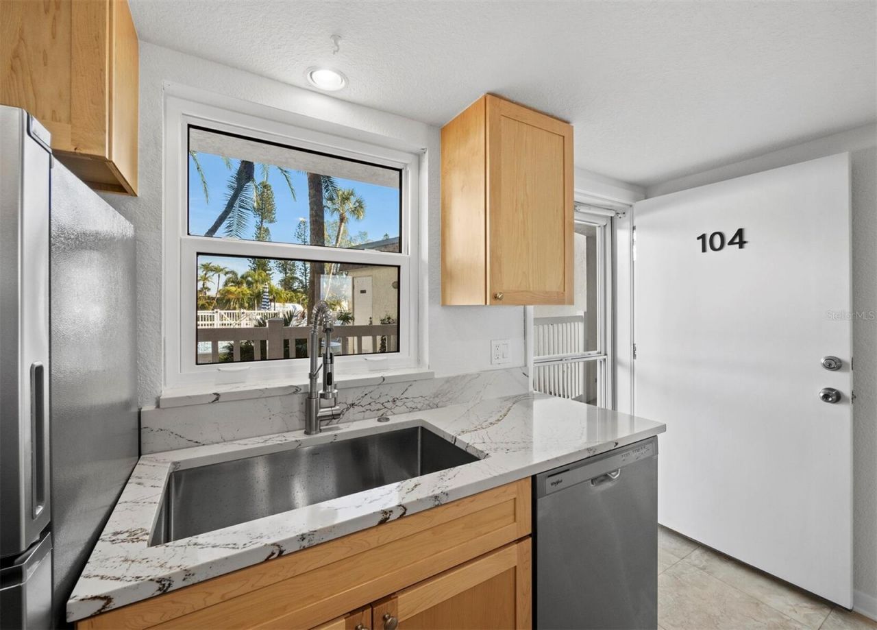 5231 Gulf Of Mexico Drive, Unit 104, Longboat Key, FL 34228 Photo