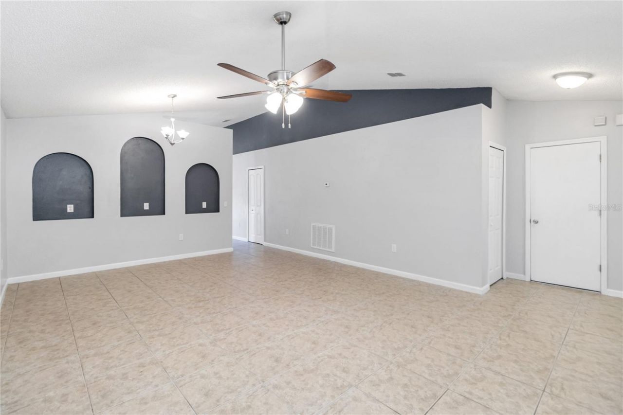 2225 Sandridge Circle, Eustis, FL 32726 Photo