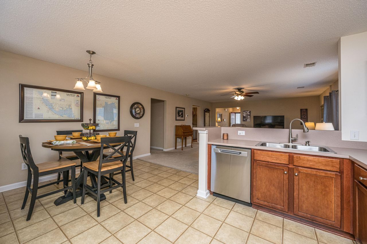 155 Wildberry Lane Photo 12