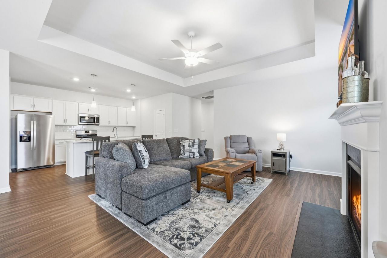 1016 Boswell Ct. Photo 5