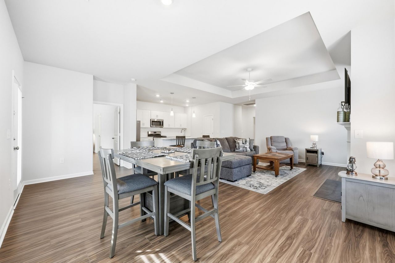 1016 Boswell Ct. Photo 9