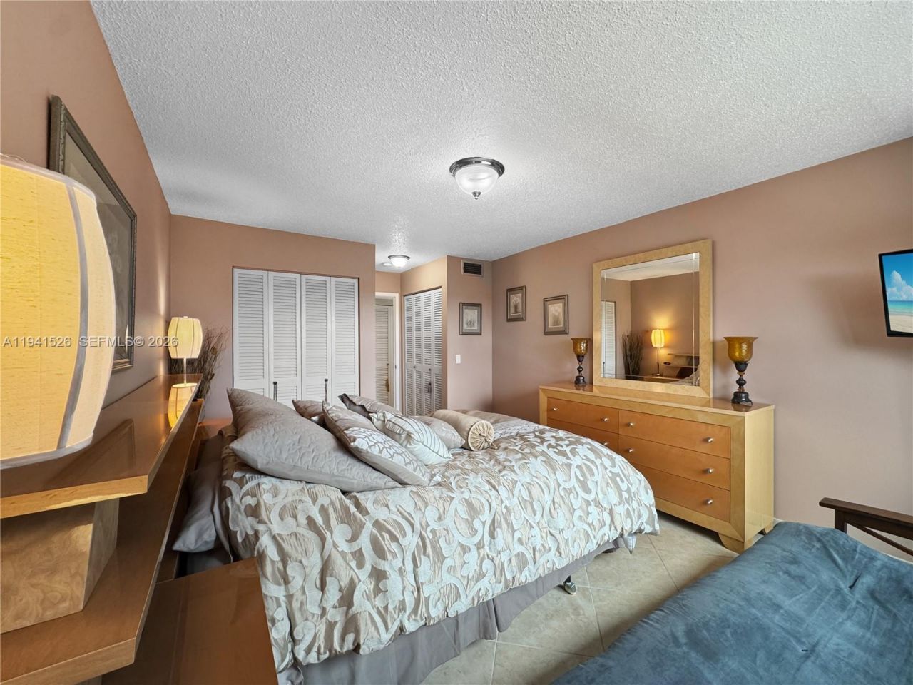 200 Diplomat Pkwy , Unit 533, Hallandale Beach, FL 33009 Photo