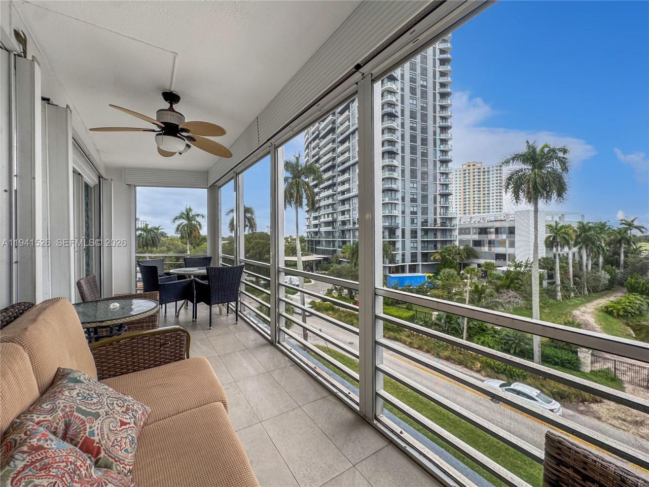 200 Diplomat Pkwy , Unit 533, Hallandale Beach, FL 33009 Photo