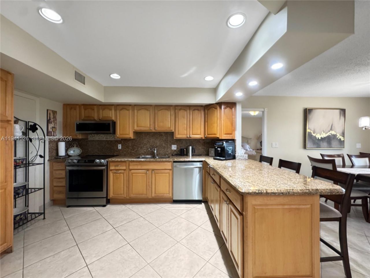 200 Diplomat Pkwy , Unit 533, Hallandale Beach, FL 33009 Photo