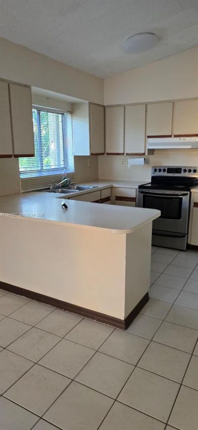 8906 SW 6th Ln, Miami, FL 33174 Photo