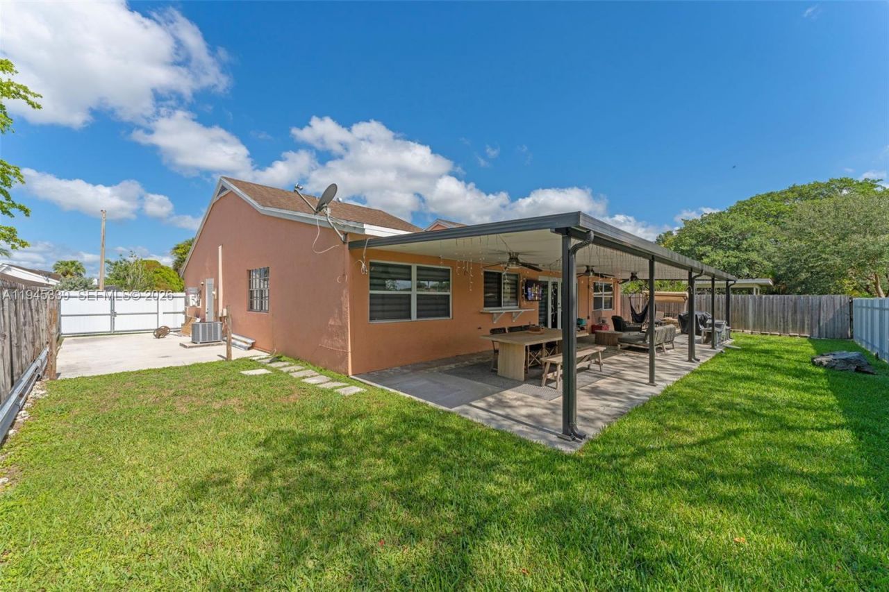 1747 N Goldeneye Ln , Homestead, FL 33035 Photo