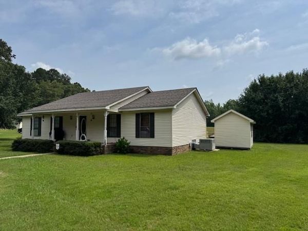 525 MIDDLETON LOOP, Bolivar, TN 38008