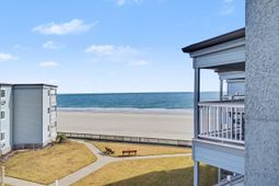 9530 Shore Dr. photo 4