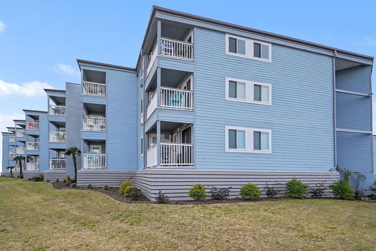 9530 Shore Dr. Photo 23