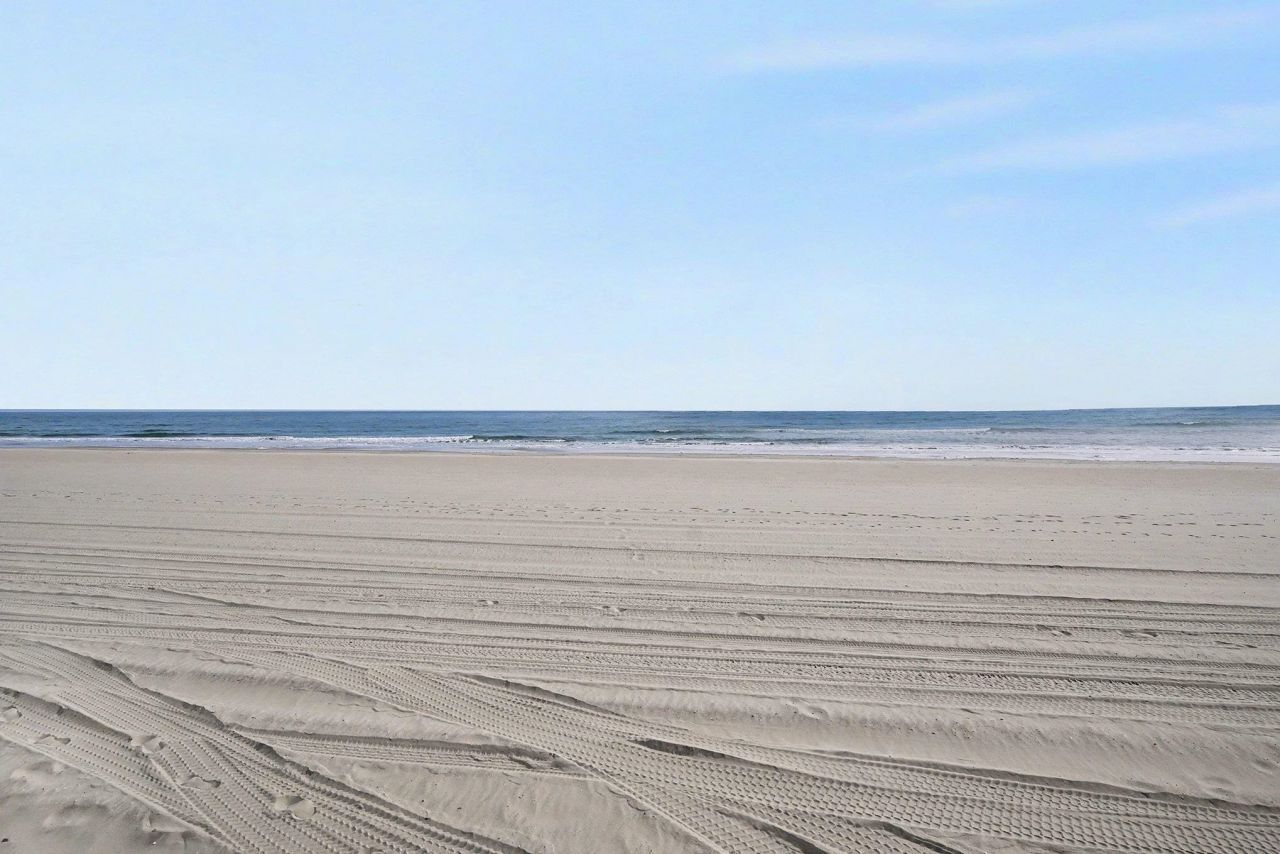 9530 Shore Dr. Photo 26