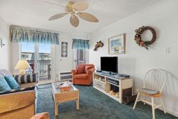 9530 Shore Dr. photo 4