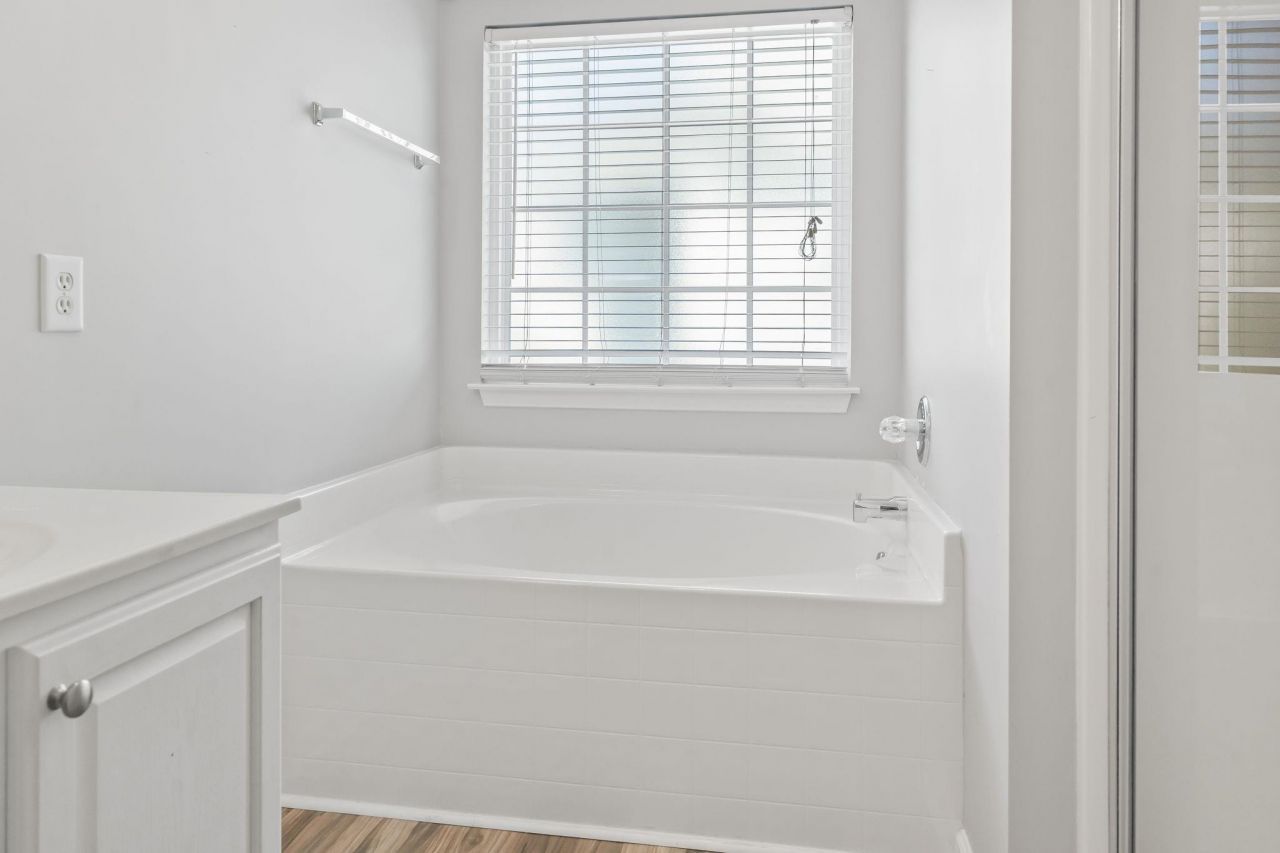 21 Pistachio Loop Photo 16