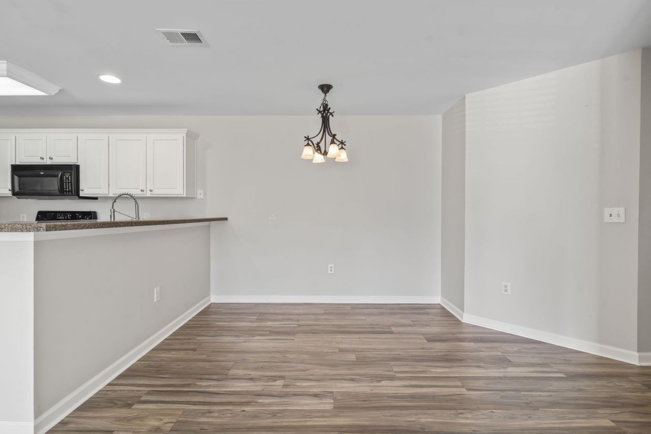 21 Pistachio Loop Photo 6