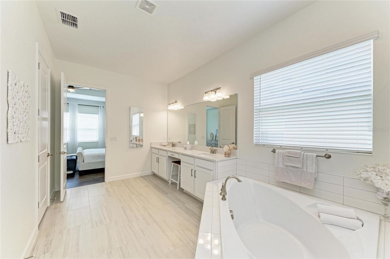 12208 Violet Jasper Drive, Parrish, FL 34219 Photo