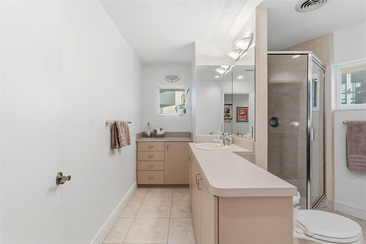 660 Golden Gate Point, Unit 61, Sarasota, FL 34236 Photo