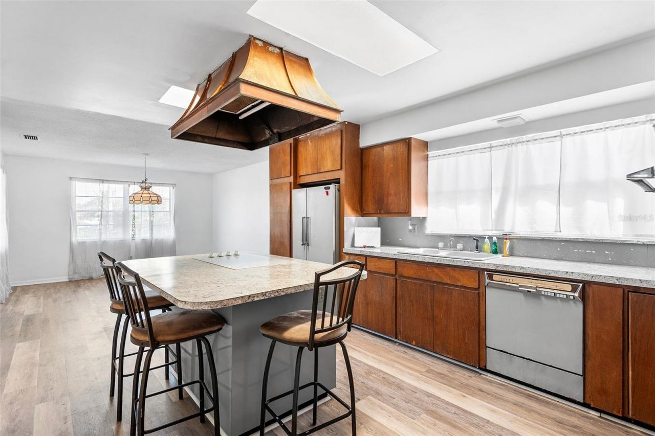 5296 66th Way N, Saint Petersburg, FL 33709 Photo