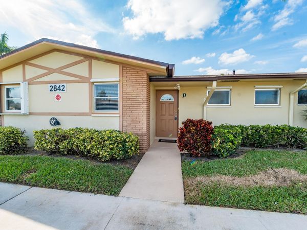 2842 Crosley Drive W, Unit D, West Palm Beach, FL 33415