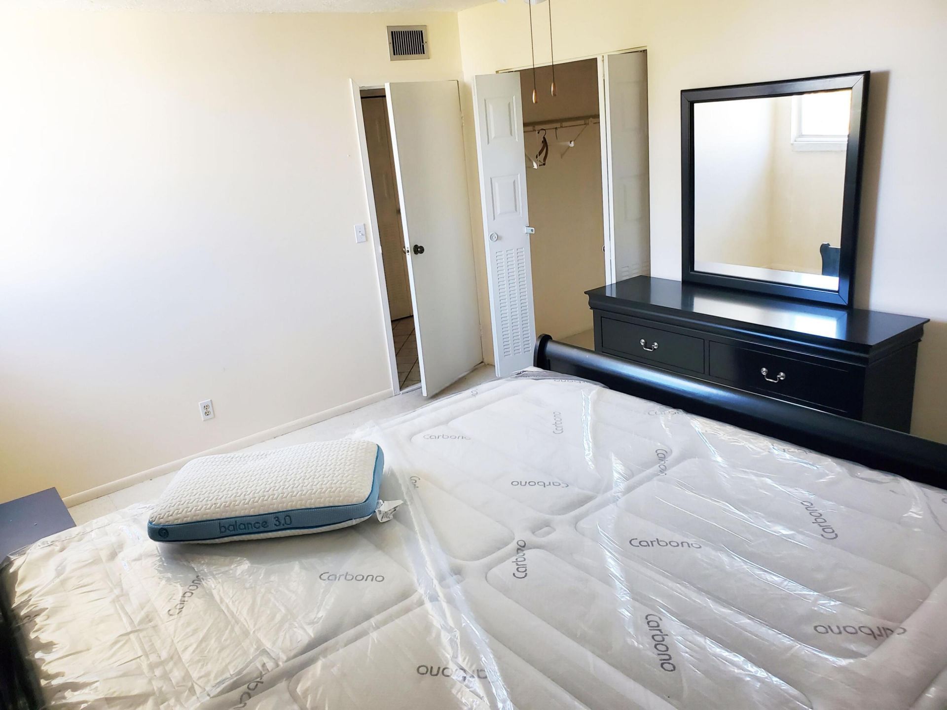 2811 Somerset Drive, Unit 404, Lauderdale Lakes, FL 33311 Photo