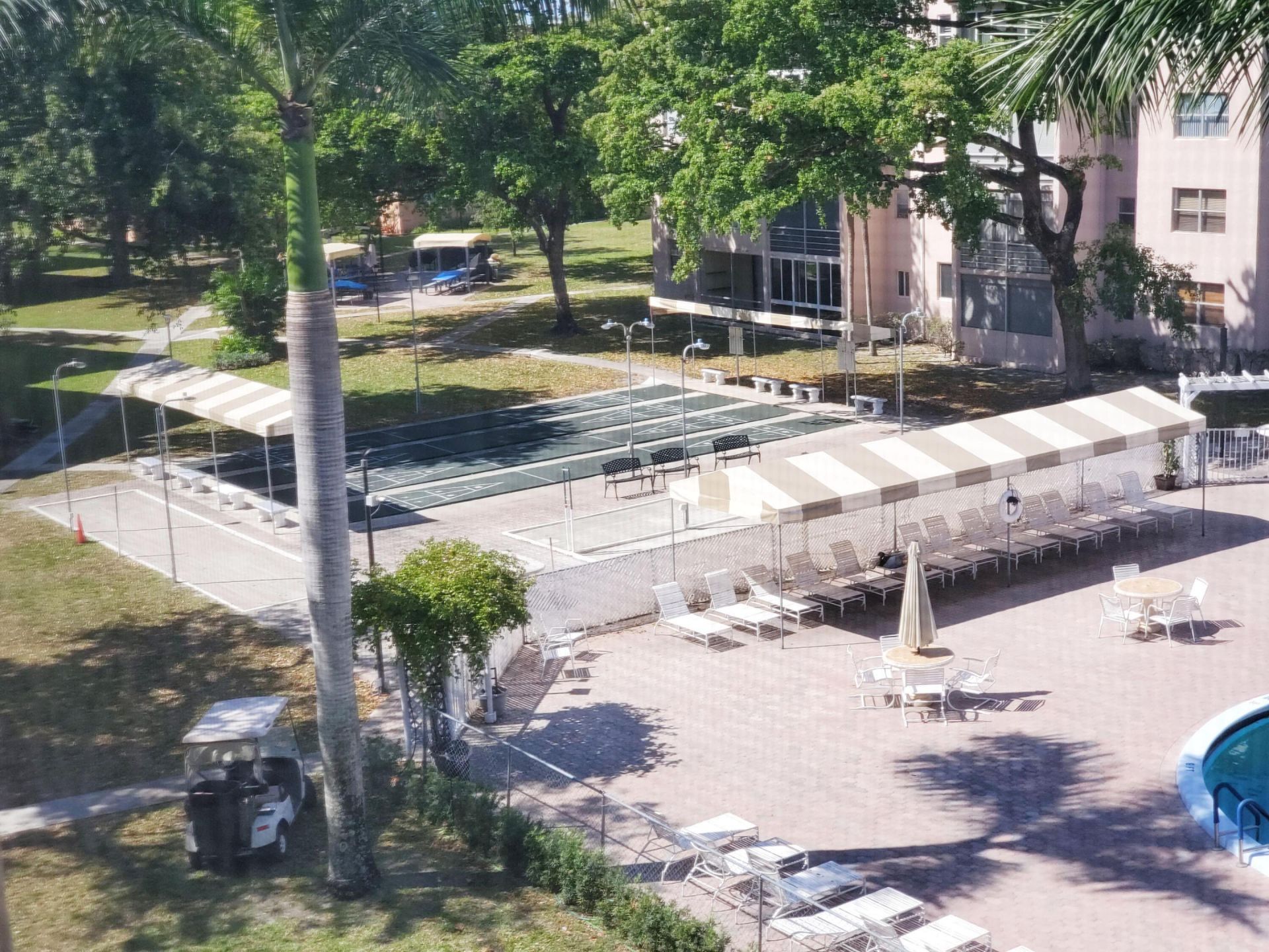 2811 Somerset Drive, Unit 404, Lauderdale Lakes, FL 33311 Photo