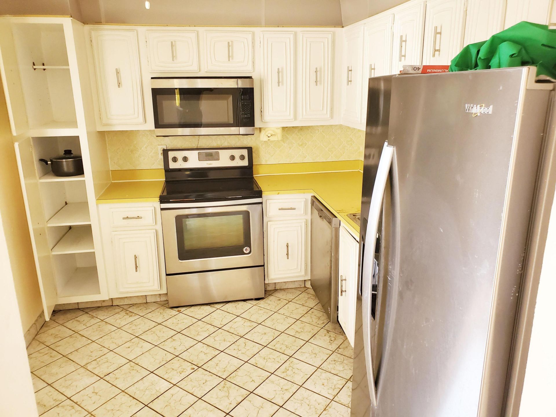 2811 Somerset Drive, Unit 404, Lauderdale Lakes, FL 33311 Photo