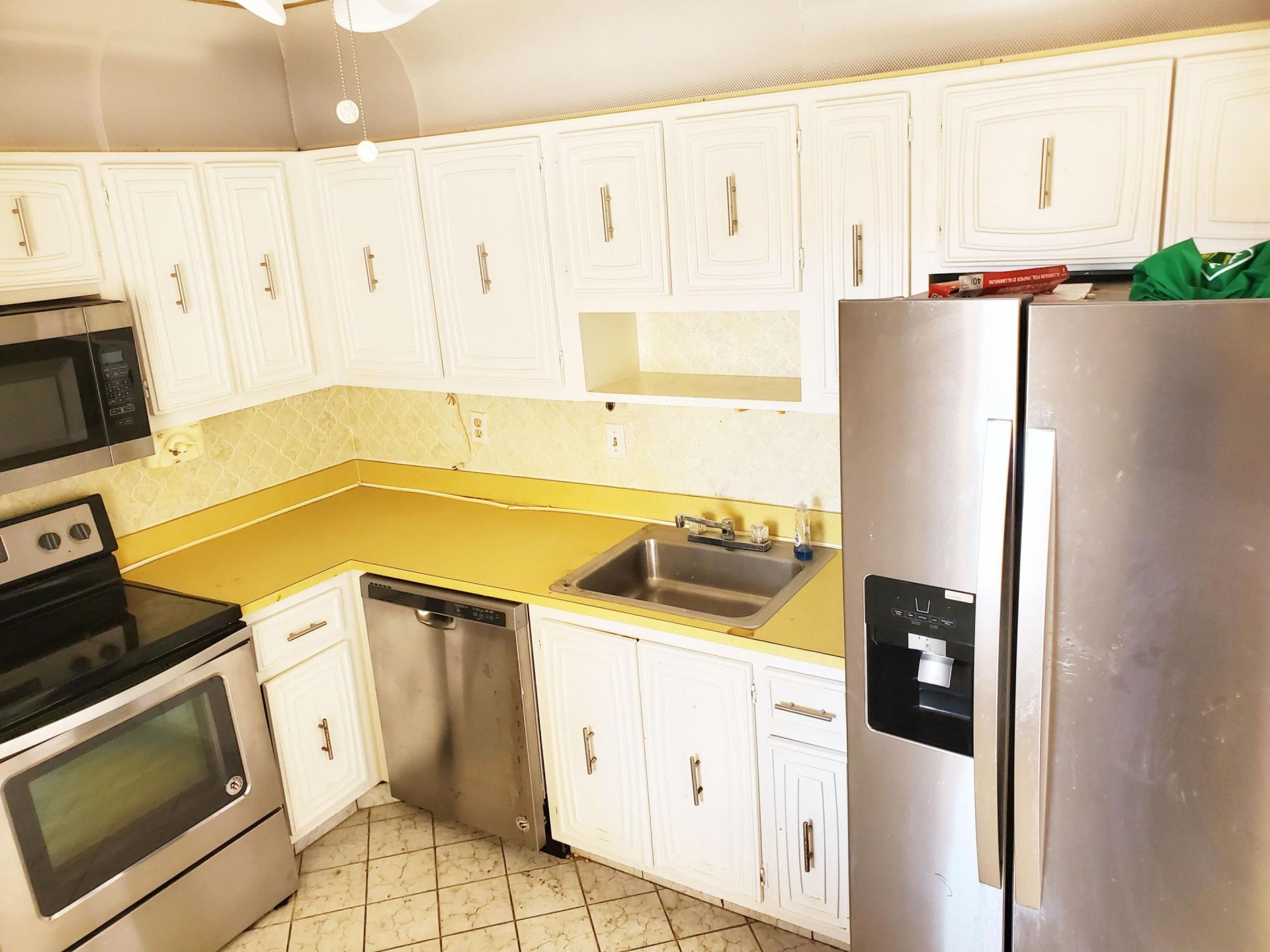 2811 Somerset Drive, Unit 404, Lauderdale Lakes, FL 33311 Photo