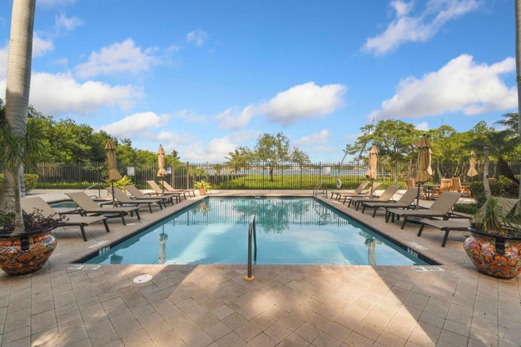 120 Via Villagio, Hypoluxo, FL 33462 Photo