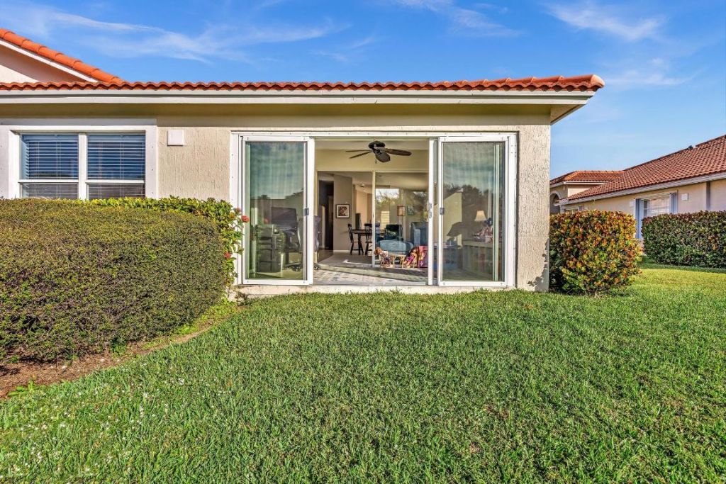 5104 N La Sedona Circle, Delray Beach, FL 33484 Photo