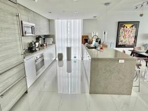 400 Sunny Isles Boulevard, Unit 1022, Sunny Isles Beach, FL 33160 Photo