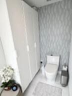 400 Sunny Isles Boulevard, Unit 1022, Sunny Isles Beach, FL 33160 Photo