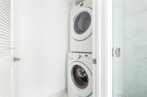 400 Sunny Isles Boulevard, Unit 1022, Sunny Isles Beach, FL 33160 Photo