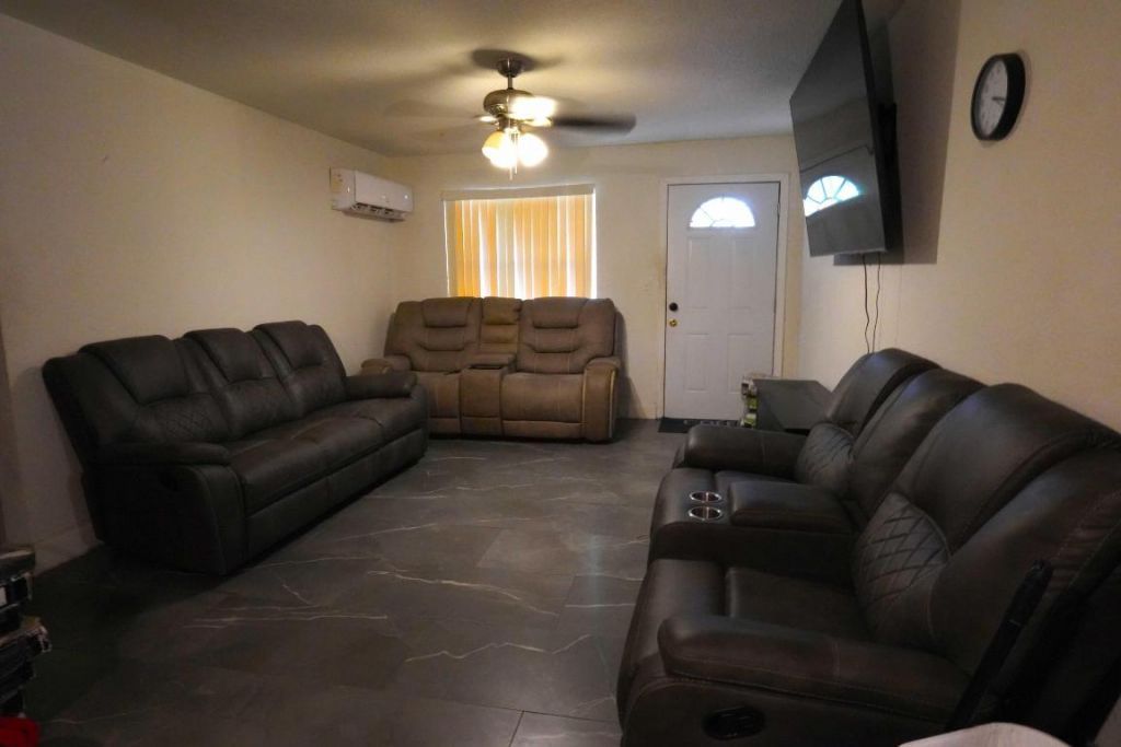 625 NE 130th Street, North Miami, FL 33161 Photo