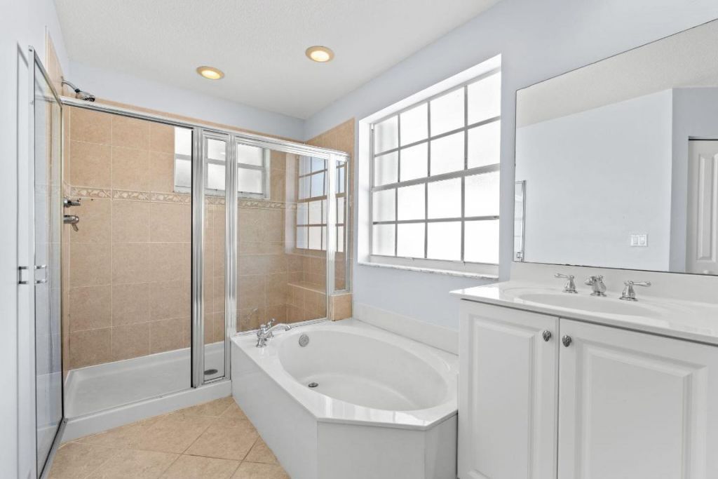 11704 SW Bennington Circle, Port Saint Lucie, FL 34987 Photo